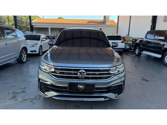 VOLKSWAGEN TIGUAN 2.0 300 TSI GASOLINA ALLSPACE R-LINE AUTOMÁTICO VOLKSWAGEN TIGUAN 2.0 300 TSI GASOLINA ALLSPACE R-LINE AUTOMÁTICO